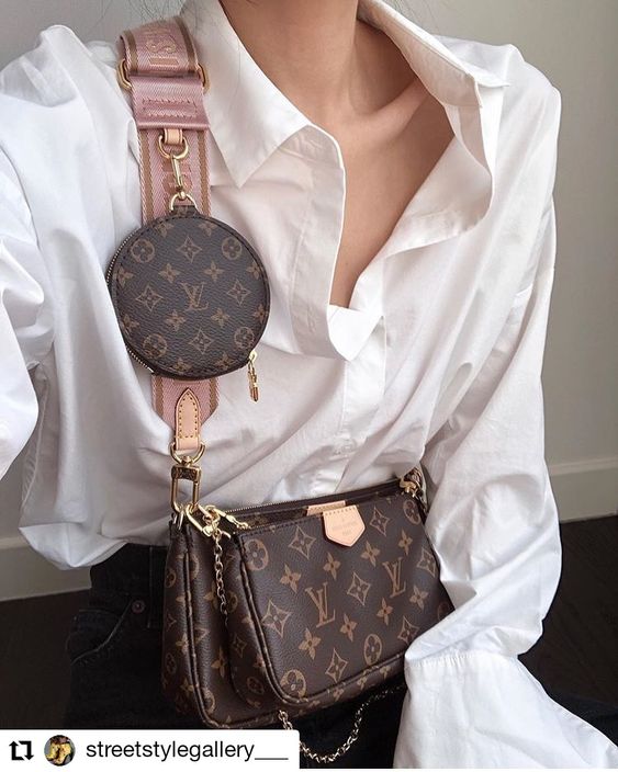 Louis Vuitton Multi-Pochette Bag in pink