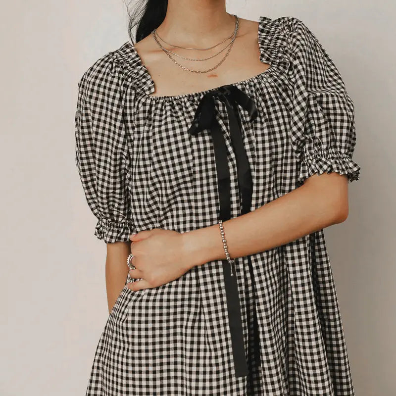 Trendy Mini Dress with Puff Sleeves